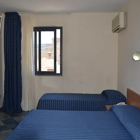 Jonic Portopalo Di Capo Passero